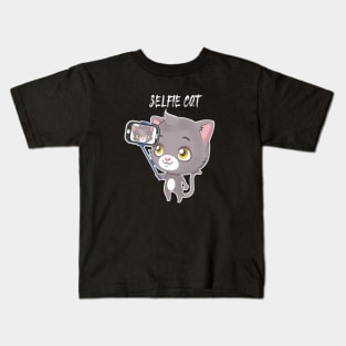 Cute Cat Selfie Kids T-Shirt